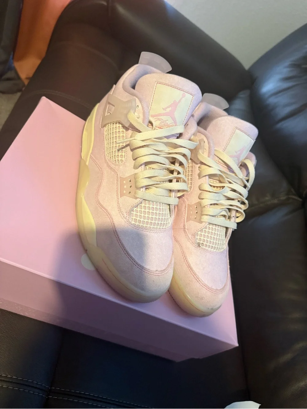 Jordan 4’s  Pink Shoe Box with Mint Jumpman